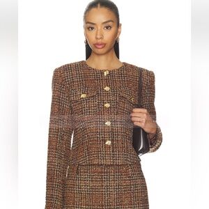ASTR The Label Tweed Cropped Blazer Jacket ✨
Size Small
Brand New Without Tags